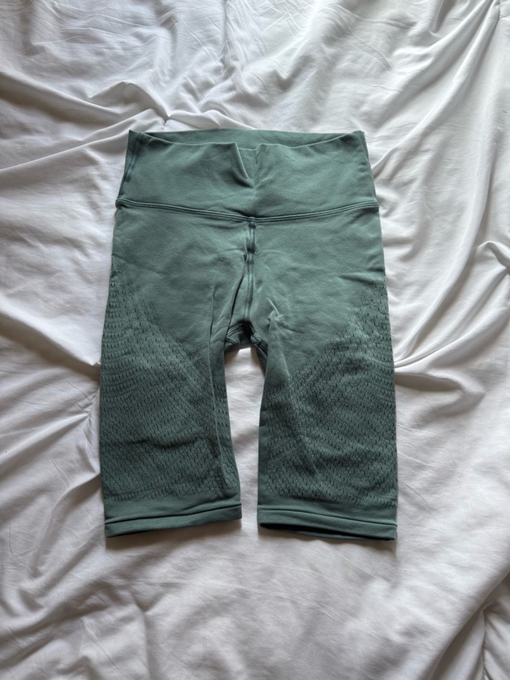Lululemon Reveal Short Digital Rain
